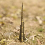Statue Burj Khalifa en Métal – Décoration Moderne & Élégante (26 cm) – Image 2