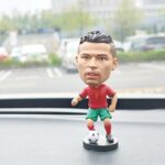 Figurine de collection Cristiano Ronaldo – Maillot Portugal (Style Pop) – Image 6