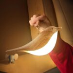 Lampe design rechargeable en forme d’oiseau – 3 modes de lumière - Doré – Image 2
