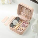 Mini Boîte à Bijoux de Voyage – Coffret Compact avec Compartiments Organisés pour Bijoux & Accessoires – Image 2