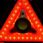 Lampe de Secours LED Multifonction – Pliable & Rechargeable – Feu de Signalisation Triangle Rouge – Image 3