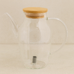 Carafe Filtrante en Verre avec Couvercle en Bambou  – Design Épuré & Naturel