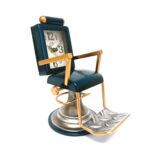 Horloge Décorative en Forme de Chaise Vintage – Design Original et Élégant – Image 2