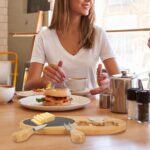 Plateau à Fromage en Bambou avec Ardoise et Ustensiles Intégrés – Set 4 Pièces – Image 3