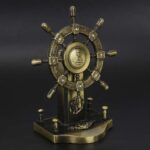 Mini gouvernail décoratif en métal doré – Style marin vintage 12 cm – Image 3