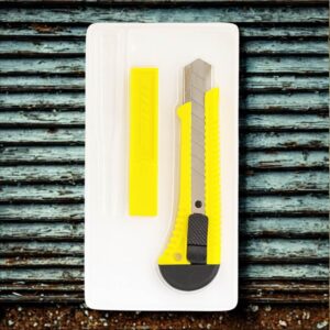 Cutter de Précision avec Lames de Rechange – Manche Antidérapant