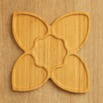 Plateau en bambou naturel à 5 compartiments – design fleur – idéal apéritif ou fruits secs