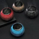 Diffuseur de Parfum Solaire Rotatif – Design Sphérique Métallique, Rotation Automatique & Aromathérapie – Image 3