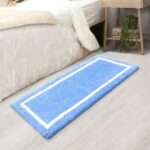 tapis rectangulaire bleu ciel